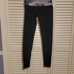 Black reversible lululemon pants